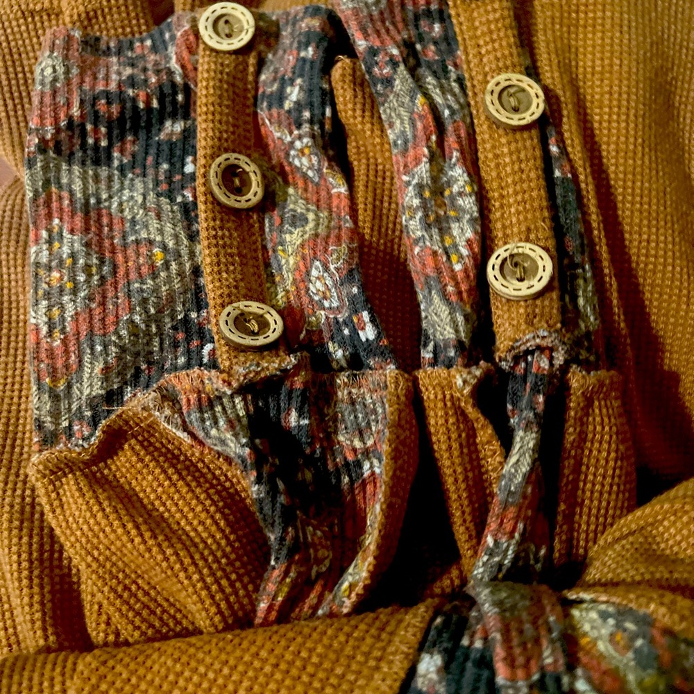 Tan/floral top